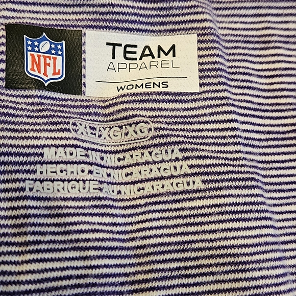 Minnesota Vikings Women's xl Purple V-Neck T-Shirt - Picture 3 of 6